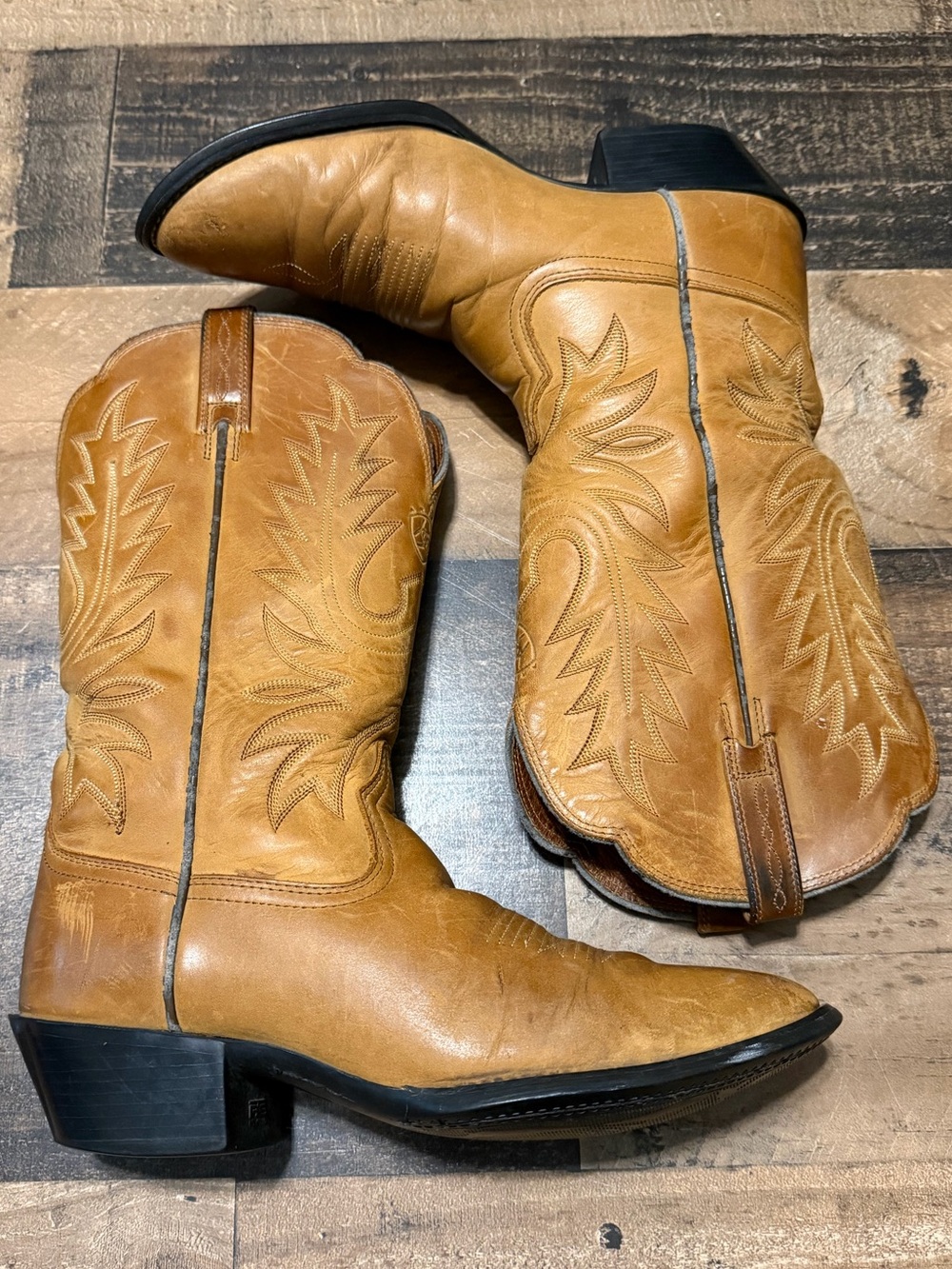 Ariat Heritage R Toe Western Boot